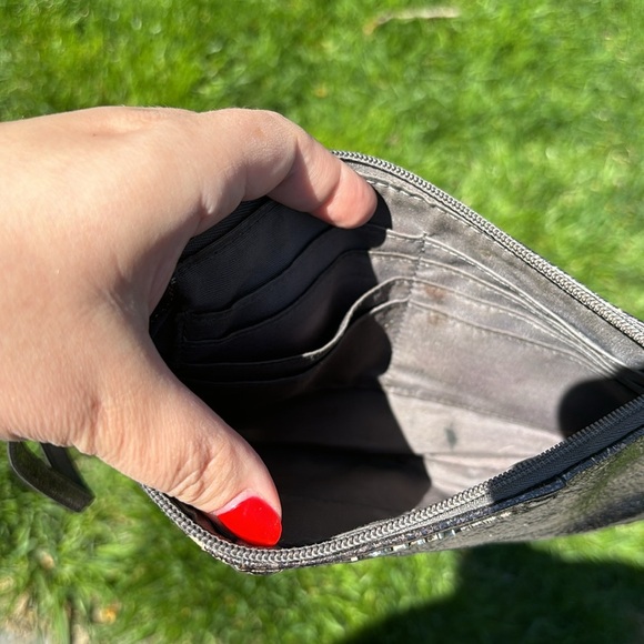 Coach | Vintage #48103 Ashley Large Y2K Metallic Wristlet - Picture 9 of 10